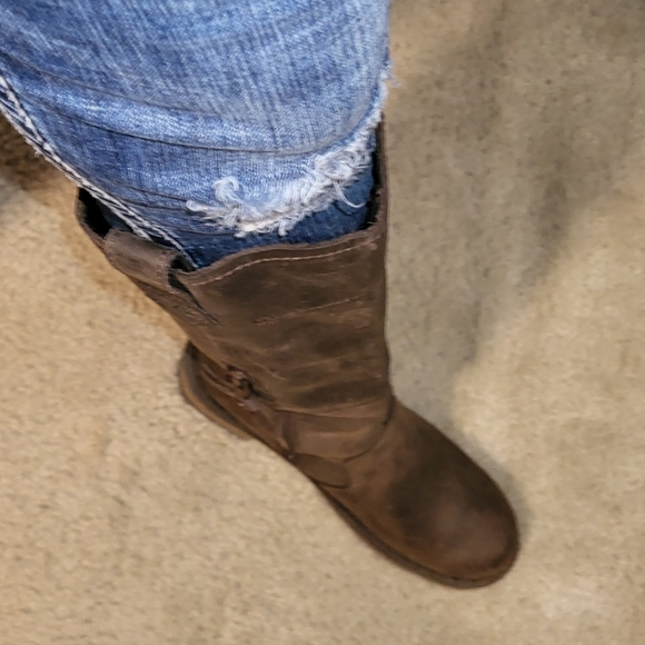 Leather boots - Picture 9 of 12